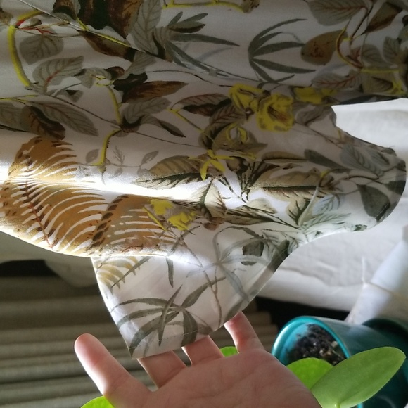 H&M Floral Dress - Picture 8 of 8